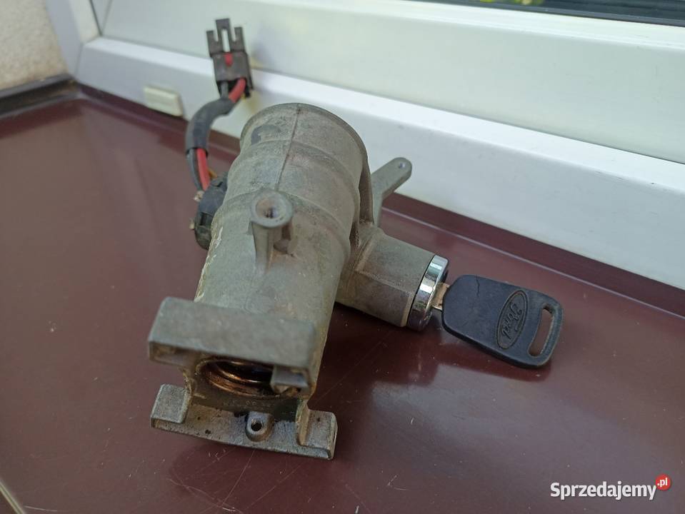 Ford Fiesta MK2 II stacyjka kluczyk korek wlewu osobowe Sieradz