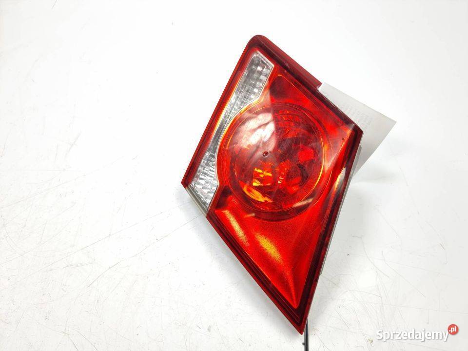 LAMPA W KLAPE PRAWA CHEVROLET CRUZE Pozostałe Lipno