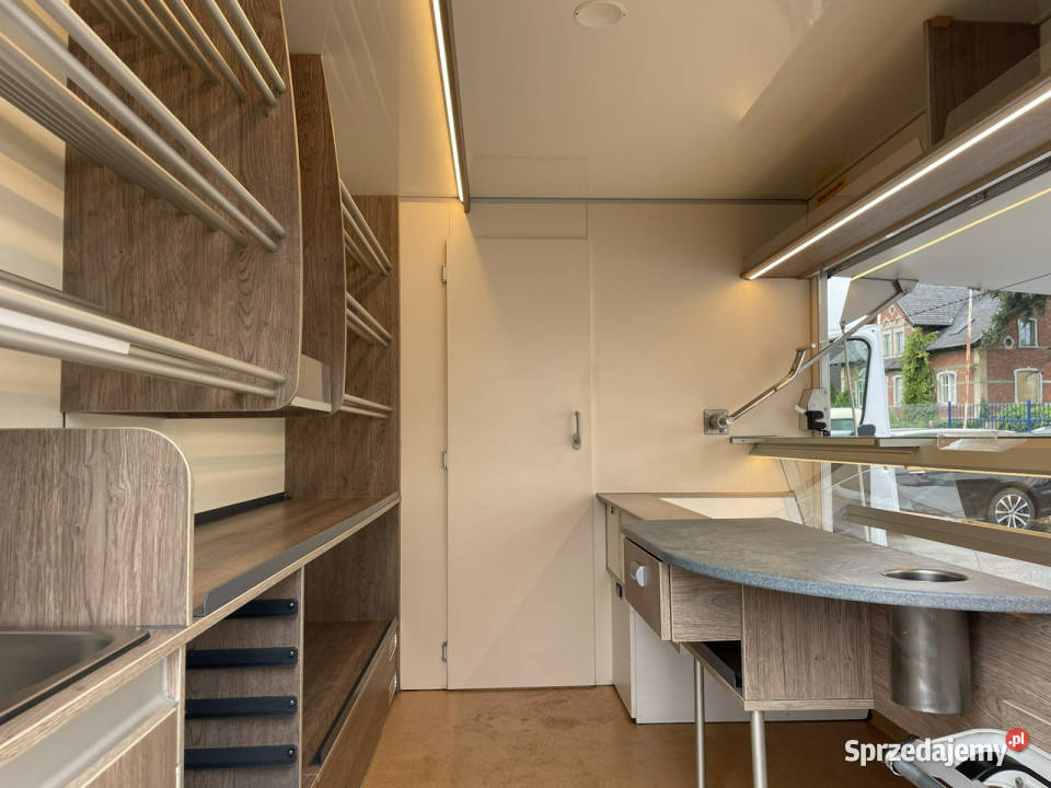 Renault Master Autosklep piec Sklep Rok produkcji 2021 Renault Syców