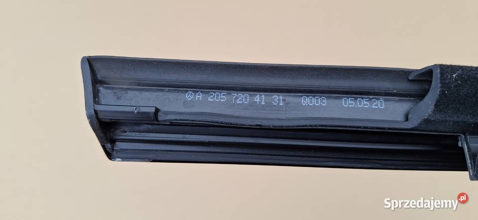 MERCEDES CKLASA W205 LISTWA ZGARNIAJĄCA LEWY osobowe Bieleń