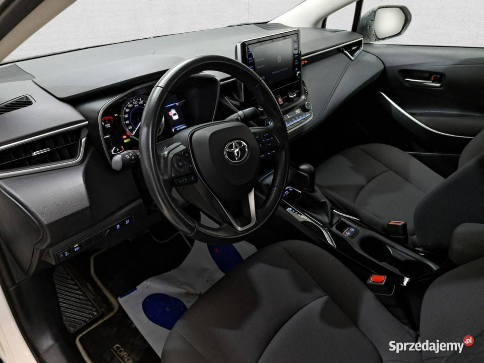 Toyota Corolla Seria E16 2012