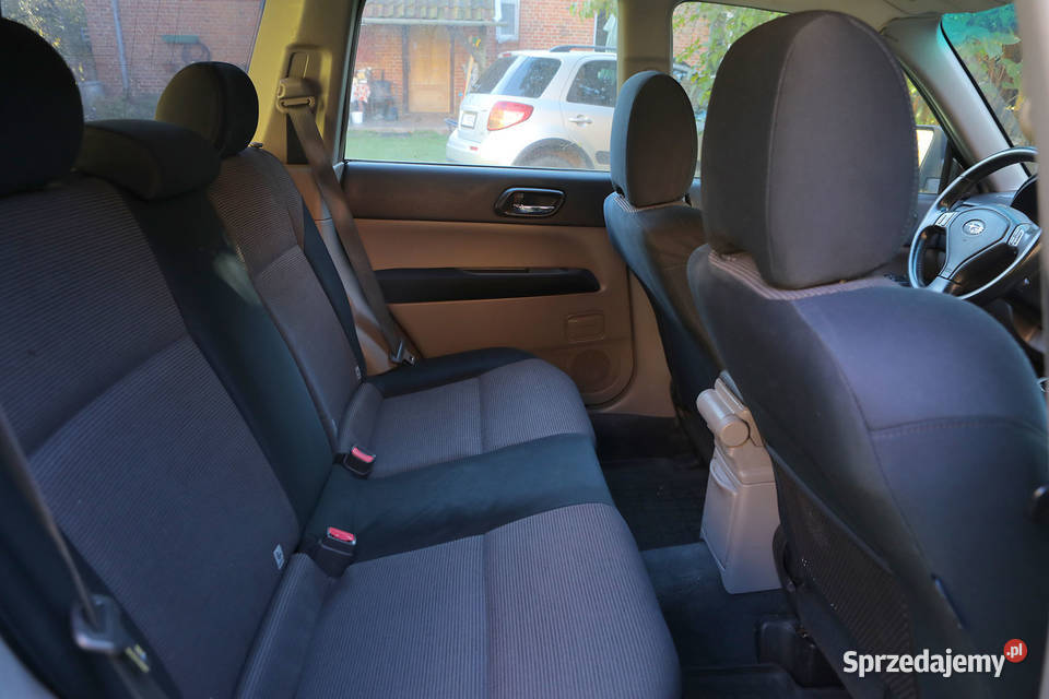 Subaru Forester II 2006 25 230 benzynaLPG hak