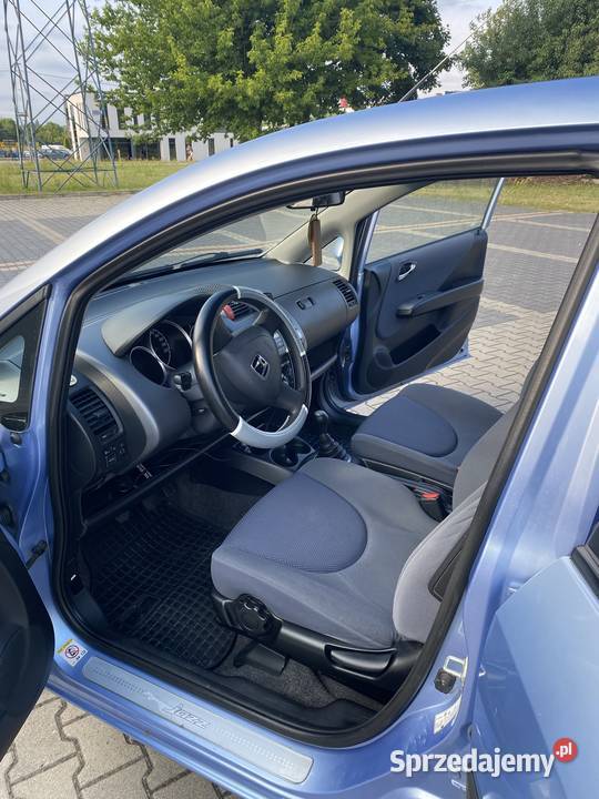 Honda Jazz 14 benzyna 83 Rok produkcji 2004 Zduńska Wola