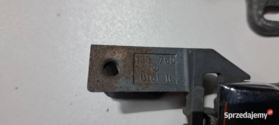 Klamka wewnętrzna lewa 1237600161 Mercedes W123 Luzino