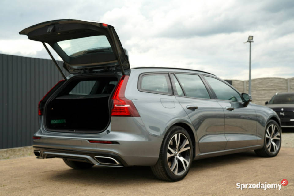 Volvo V60 R DESIGN acc FUL LED skóra nawi ALUSY komputer pokładowy V60 Otmuchów sprzedam