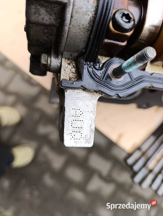 Głowica silnika Audi TT 1 8 turbo sprzedam