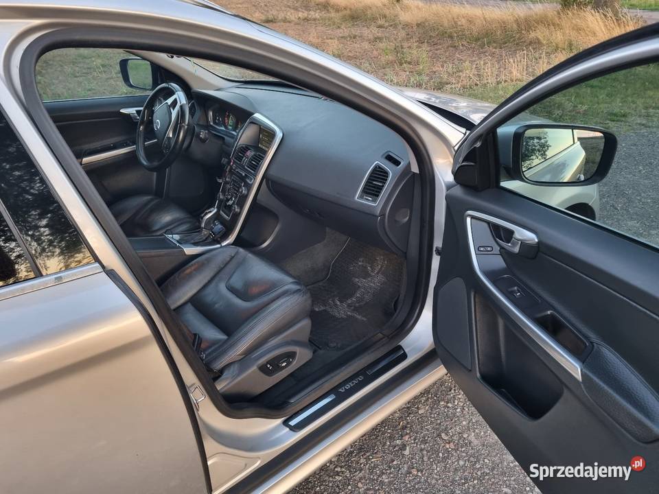 Volvo XC60 32 elektrochrom. lusterka boczne