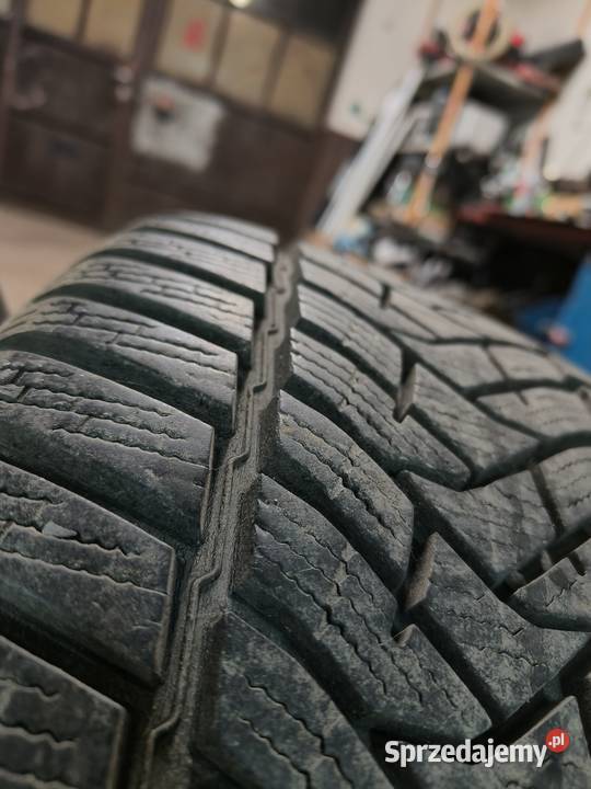 Opony Dunlop zimowe 23545r17 dolnośląskie