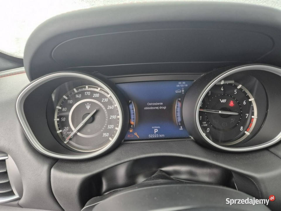 Maserati Levante Komorniki