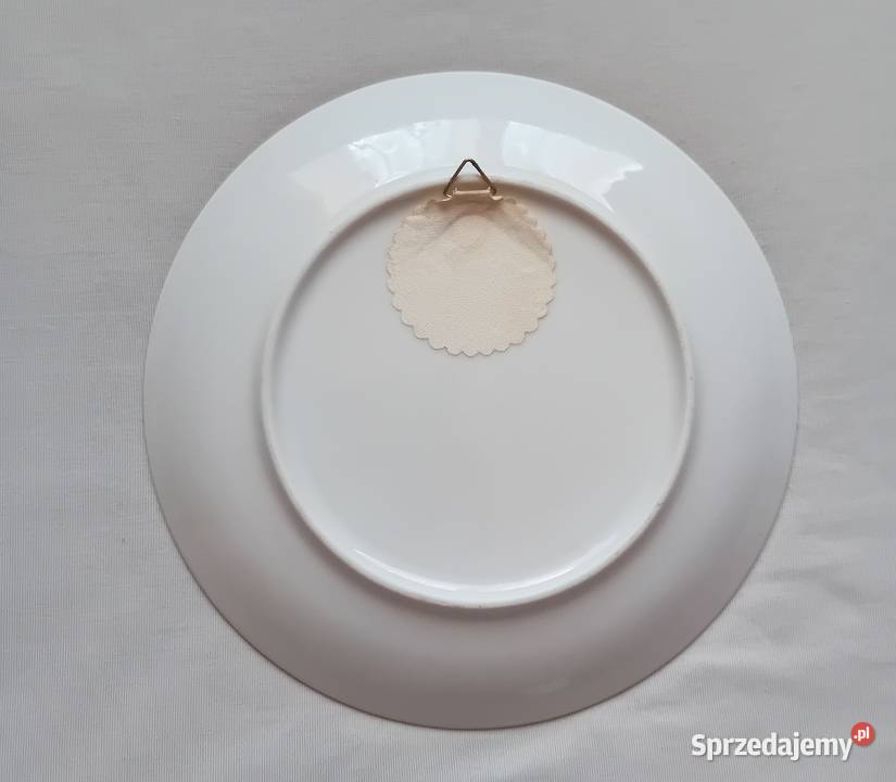 Talerzyk zawieszany z herbem Śląska i napisem Porcelana i szkło Koźminek