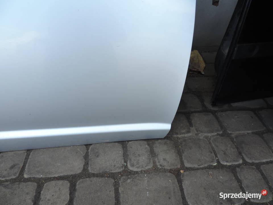 TOYOTA YARIS I HB 3D KOLOR 199 DRZWI PRAWY PRZÓD osobowe małopolskie Nowy Sącz