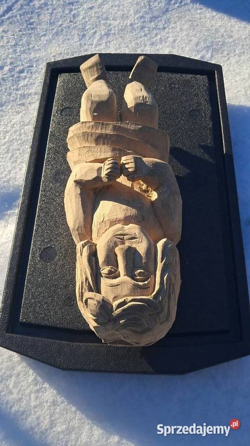 Drewniana Rzeźba Chrystusa Frasobliwego Wyposażenie wnętrz Świecie