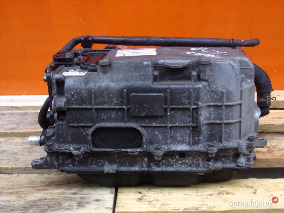 PRIUS 18 B 09r 136 2ZRFXE przetwornica falownik sprzedam