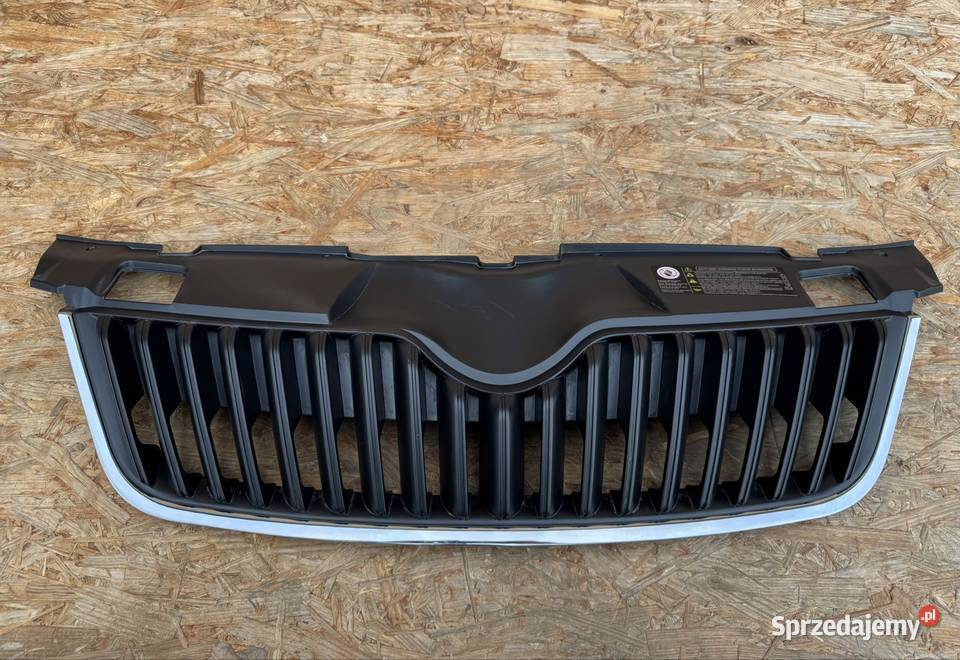 Grill atrapa chłodnicy skoda Fabia 2 II lift