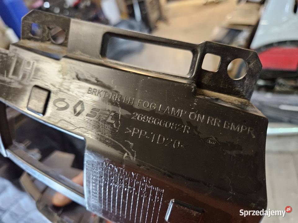 RENAULT ARKANA MOCOWANIE LAMPY PRZECIWMGIELNEJ Pozostałe Międzychód