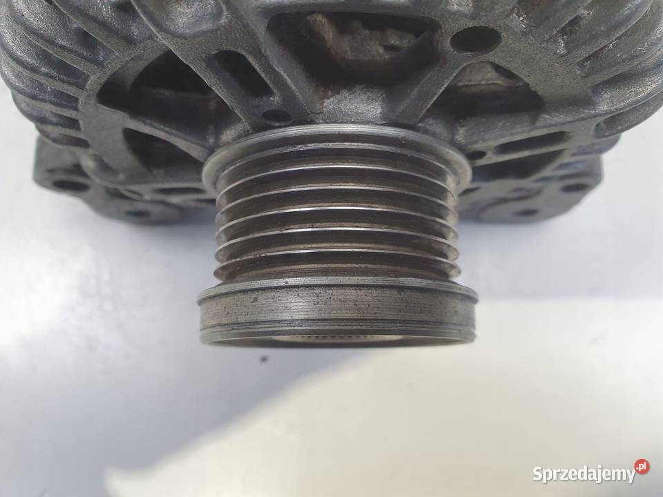 VW Golf VI 12 TSI ALTERNATOR valeo 110A