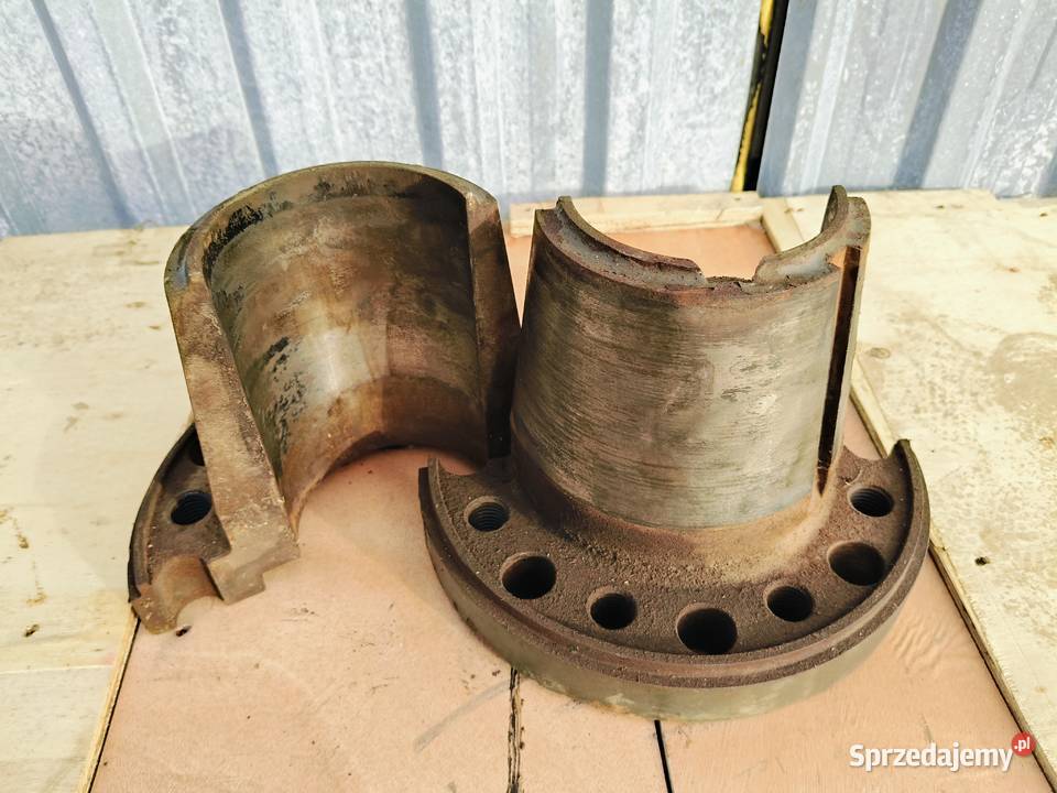 Claas Axion 840 CMatic A31 13r Stożek koła tył sprzedam