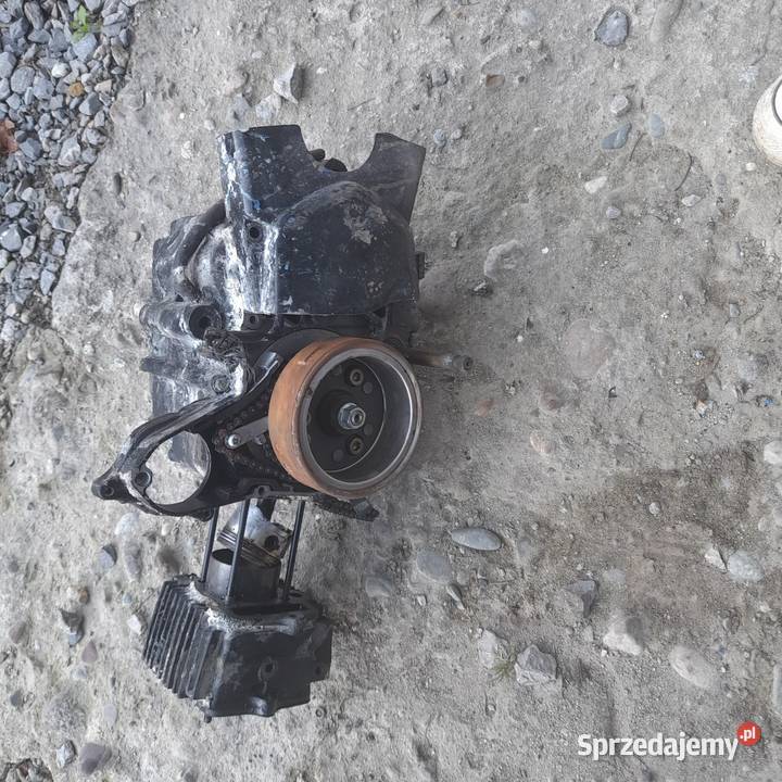 Sprzedam quada 125cc zapaleniu się do negocjacji 2000km sprzedam