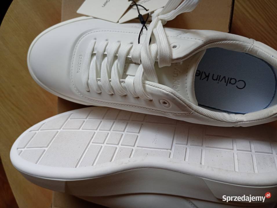Piękne nowe skórzane sneakersy damskie Calvin Koszalin