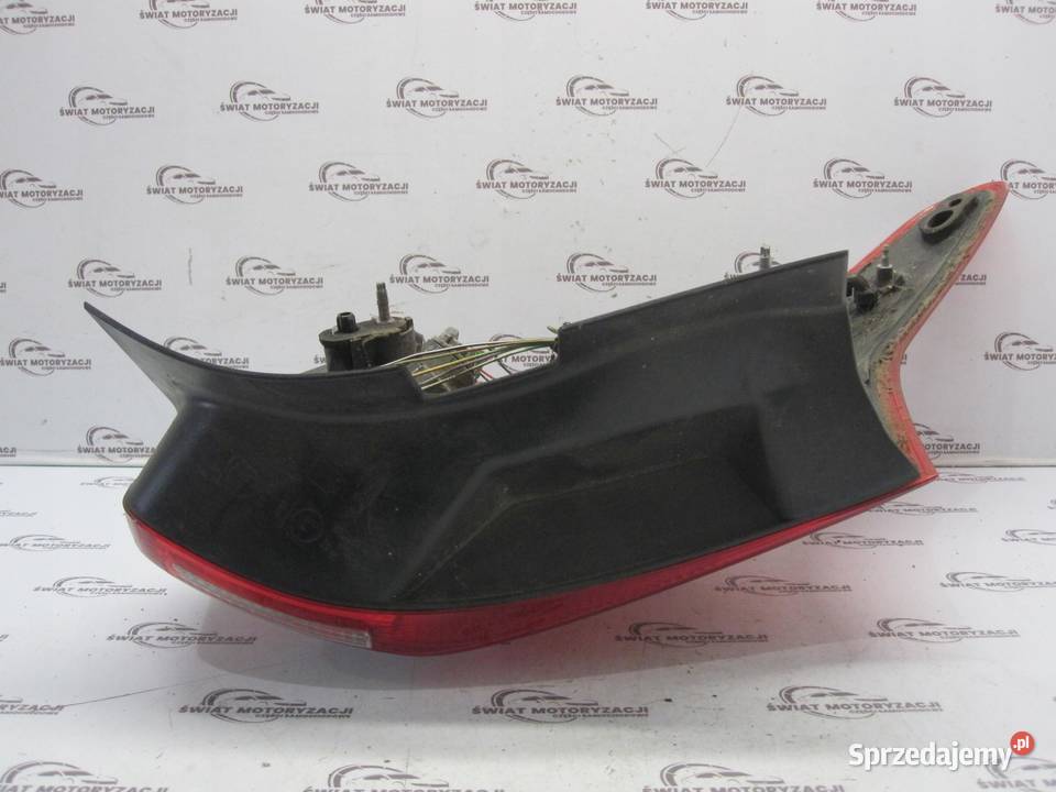 FORD FOCUS MK3 III 13r lampa prawa tył