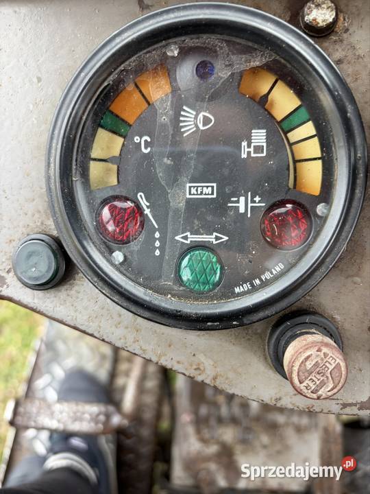 Ciągnik rolniczy C 330 1989 mazowieckie Wodynie
