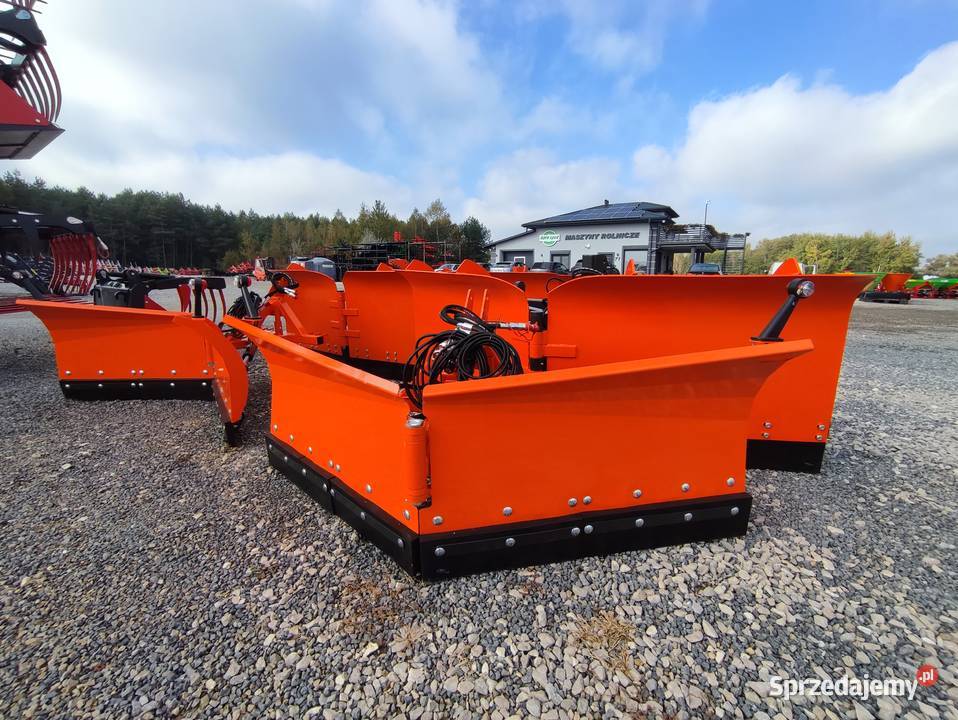 Duży mocny pług do śniegu do tura strzałka Metal małopolskie Czarny Dunajec