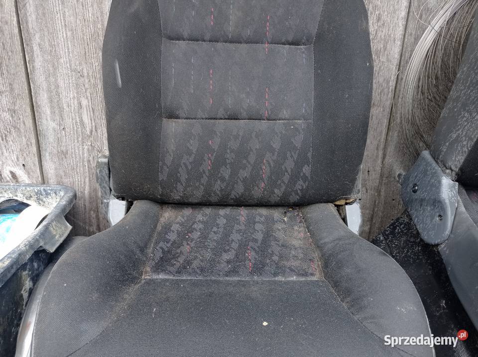 Citroen Berlingo Peugeot partner fotele Górno