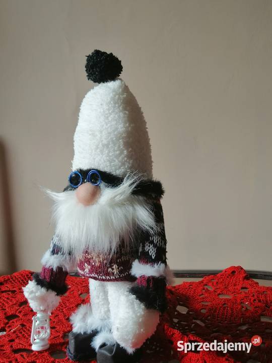 Skrzat świąteczny stojący z migoczącą latarenką Boże Narodzenie Katowice