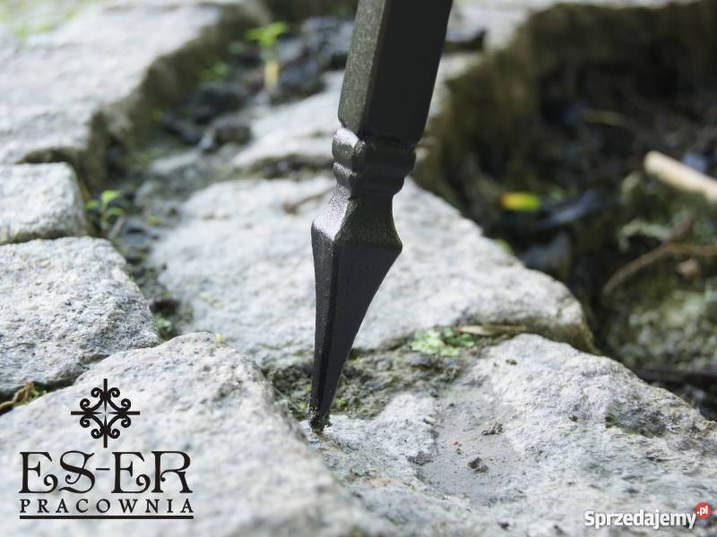 Kociołek węgierski żeliwny 105l z trójnogiem i śląskie