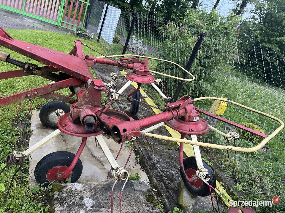 Przetrząsarka 4bębnowa FAHR Zgrabiarki i przetrząsacze Zakliczyn