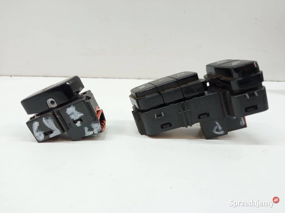 PRZEŁĄCZNIK PAMIĘCI FOTELA ZAMKA 31433417 Volvo Motoryzacja
