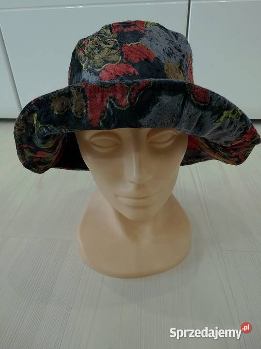 Czapka Bucket Lekka Welurowa w Modne Kwiaty Łomża sprzedam