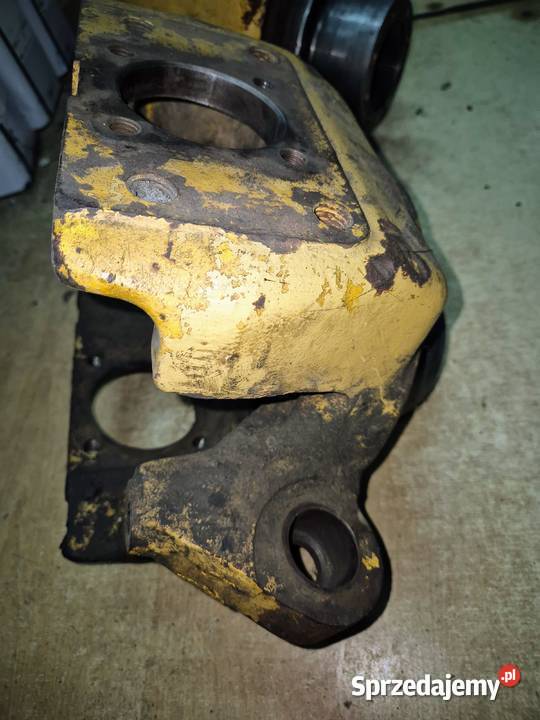 Zwrotnica lewa CAT 428C 432D ZF używana stary