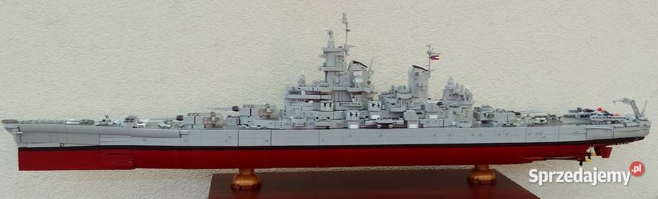 Pancernik Iowa z klocków lego skala 1200 Gigant Milanówek