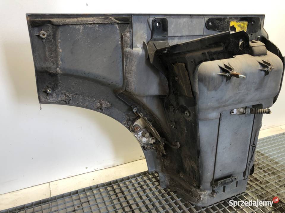 STOPIEŃ KABINY LEWY DAF XF 1835023 129 462 sprzedam