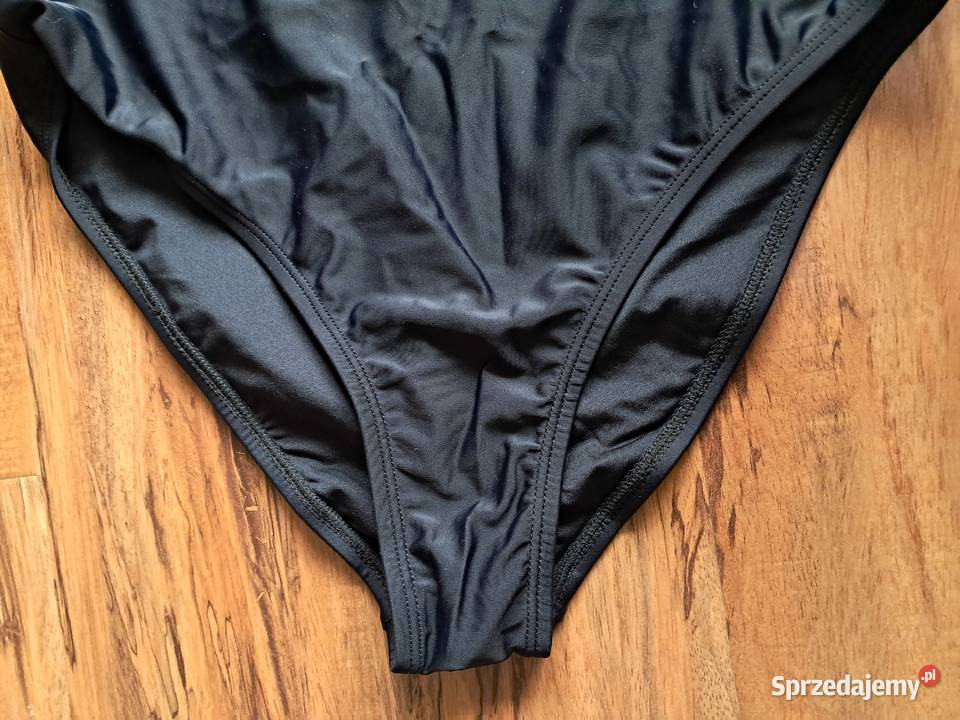 nowy czarny strój cupshe roamiar M brak paragonu Inna marka Sandomierz