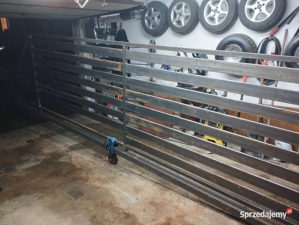 Brama przesuwna dwuskrzydlowa