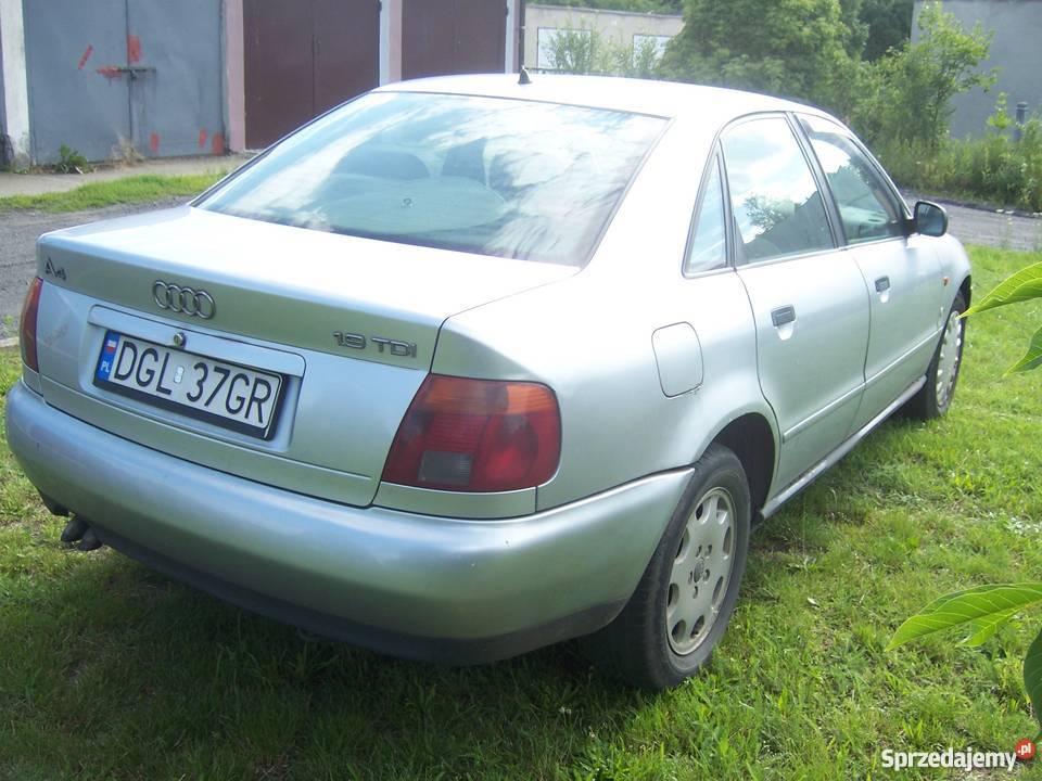 AUDI A4 1 9 TDI 95r 3000 manualna Głogów