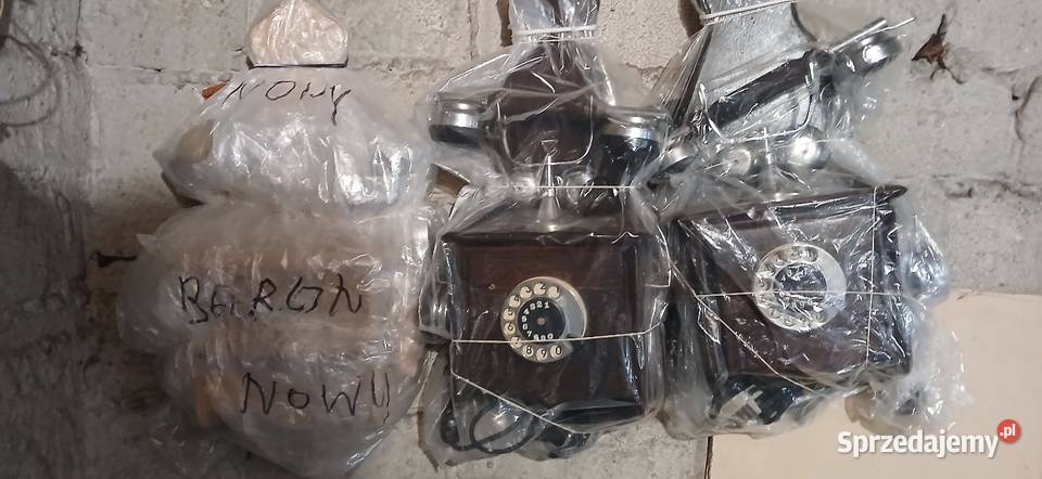 Telefon kolekcjonerski firmy Sawa z czasów PRL u małopolskie Kraków