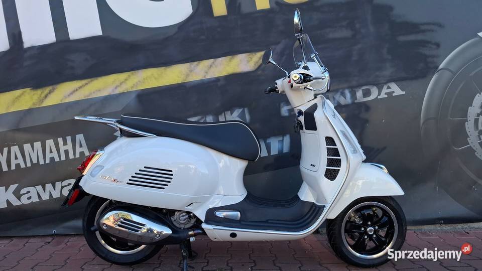 Piaggio Vespa 300 GTS 2022 benzyna