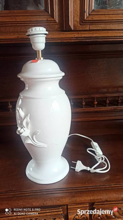 Lampa z białej porcelany Dekor to różyczki z Gdańsk sprzedam
