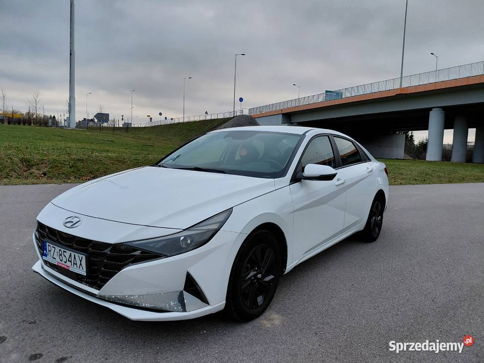 Hyundai Elantra Hyundai Elantra 15 123 Świetny nieuszkodzony podkarpackie Rzeszów sprzedam