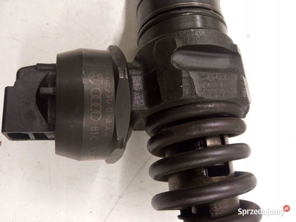 POMPOWTRYSKIWACZ 038130073AG 0414720215 19 TDI