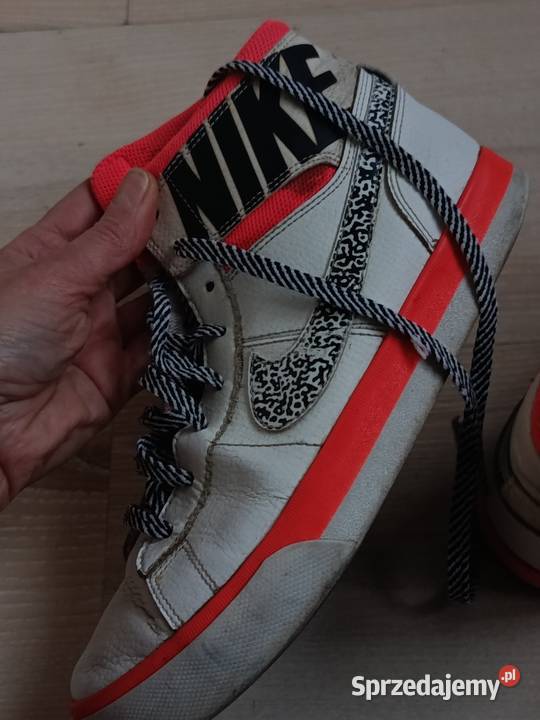 Nike buty 375