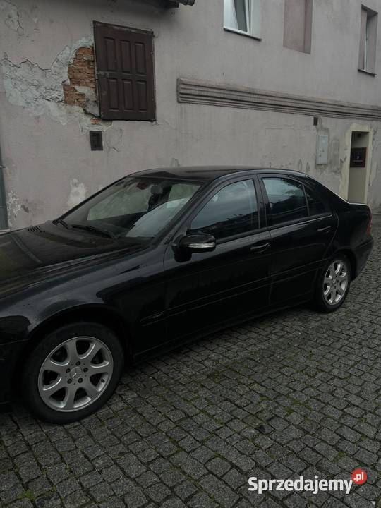 MercedesBenz w203 c200 2004 lift 188kompresor Rok produkcji 2004 Nysa