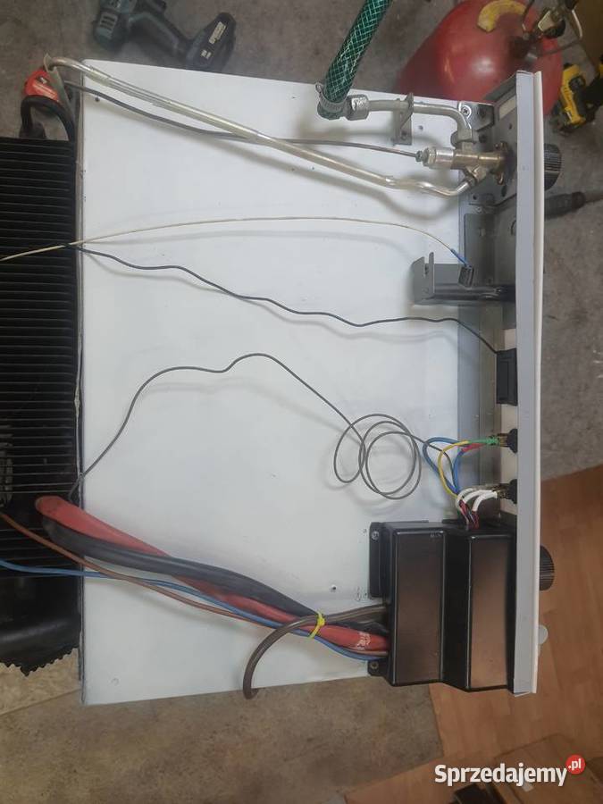 Lodówka turystyczna 12V 230V gaz do kampera Wałbrzych sprzedam