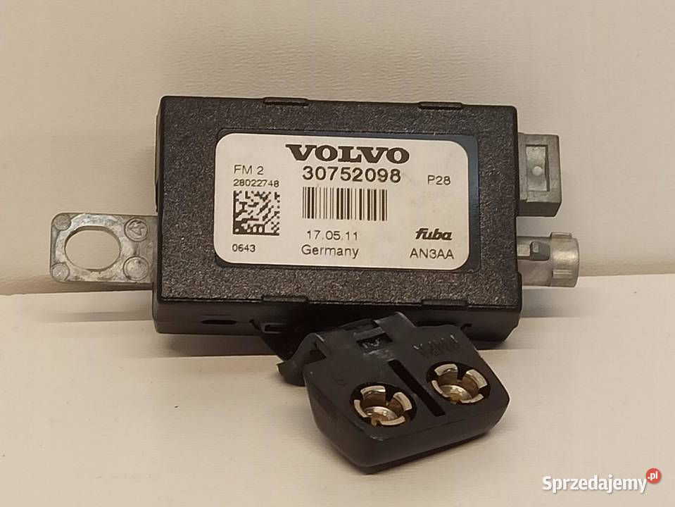 VOLVO XC90 30752098 WZMACNIACZ ANTENY