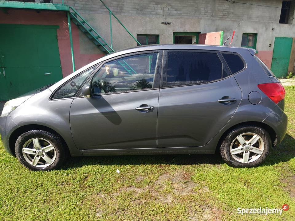 Kia Venga 16 benzyna bogate wyposażenie mały nieuszkodzony