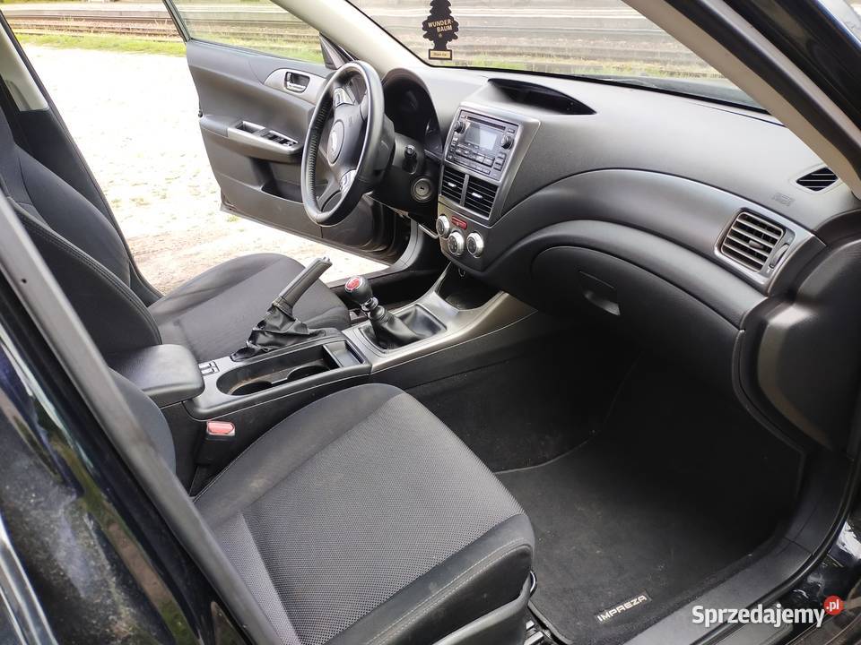 Dywaniki welurowe oryginał Subaru impreza Bydgoszcz