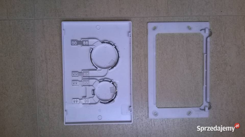 Przycisk spłukujący biały Geberit seria Sigma biały Akcesoria łazienkowe dolnośląskie Wrocław